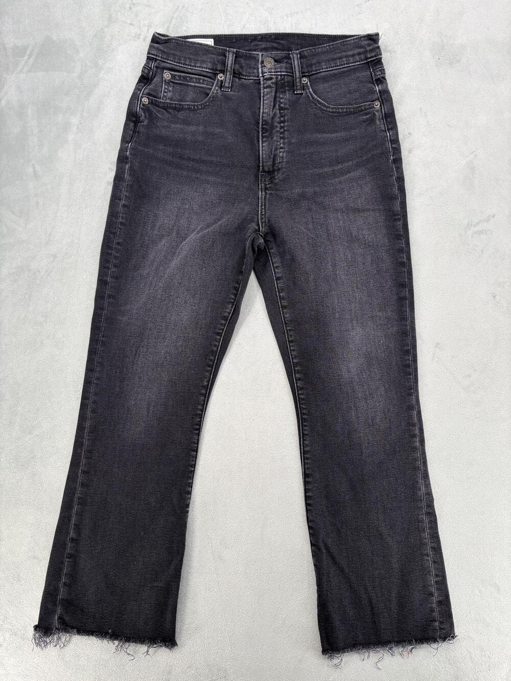 Gap Jeans Womens Size 6 Gray Flared High Rise Kick Fit Frayed Hem Crop